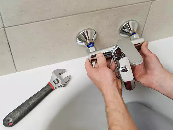 Why Choose Ernie's Plumbers for Bathtub Faucet Replacement in Arlington Heights, IL?